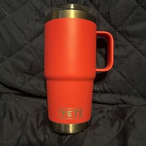 Yeti 20 oz Travel Mug with Stronghold Lid, Bimini Pink